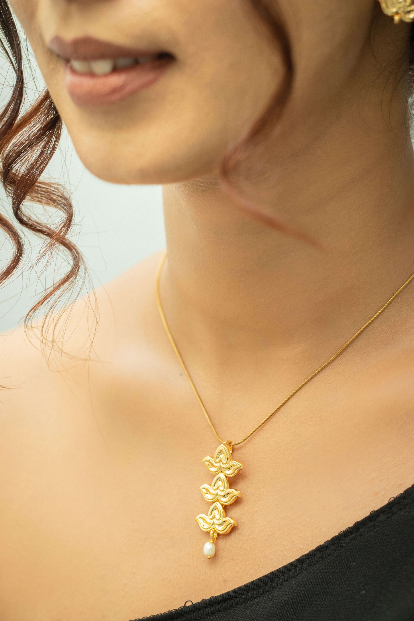 Bilva three leaves pendant