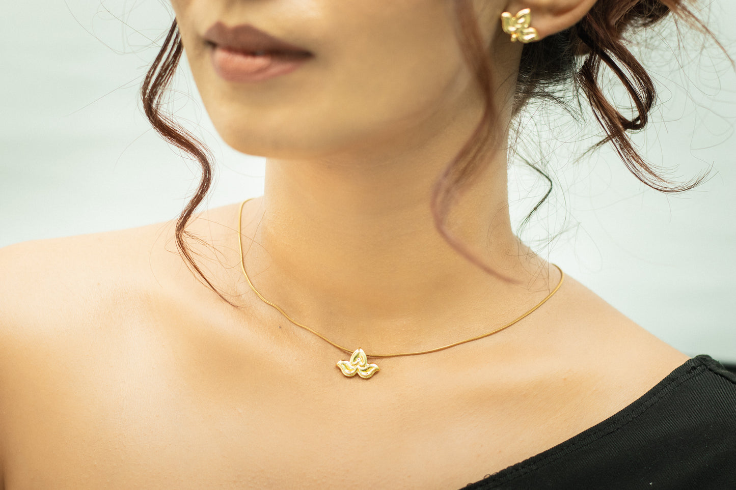Bilva one leaf pendant