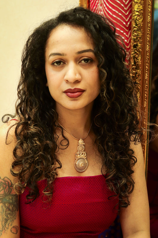 Divyaara statement pendant