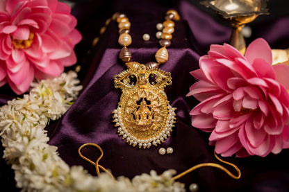 Iraaya pendant