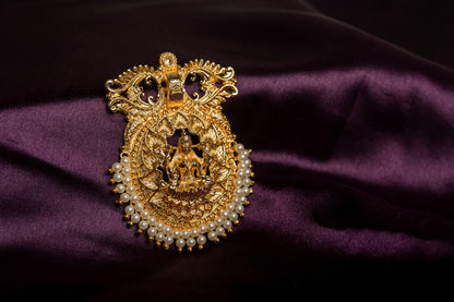 Iraaya pendant